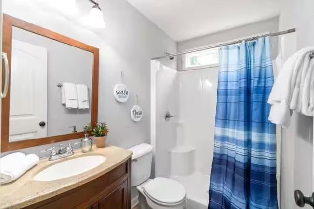 206 E St, Clarksville, TN 37042