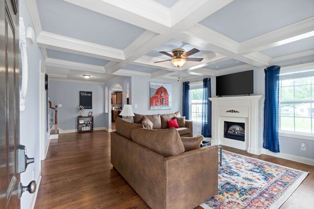 206 E St, Clarksville, TN 37042