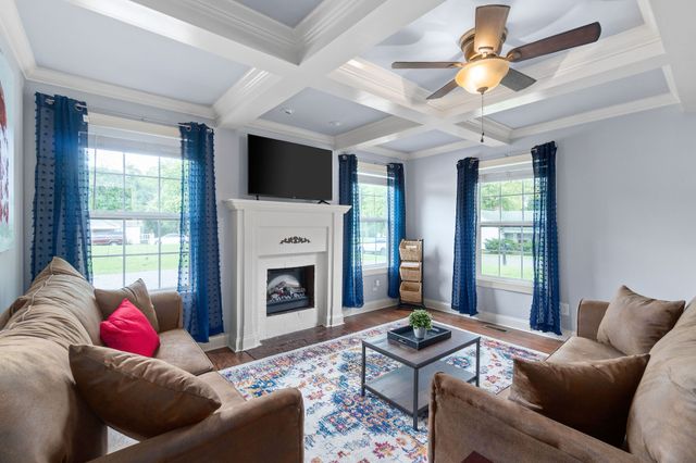206 E St, Clarksville, TN 37042