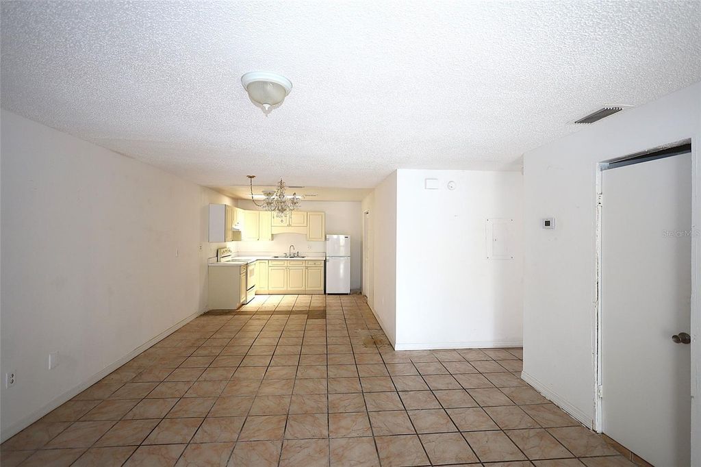 Image 7 of property listing at 4179 SPITFIRE AVENUE, Kissimmee, FL 34741