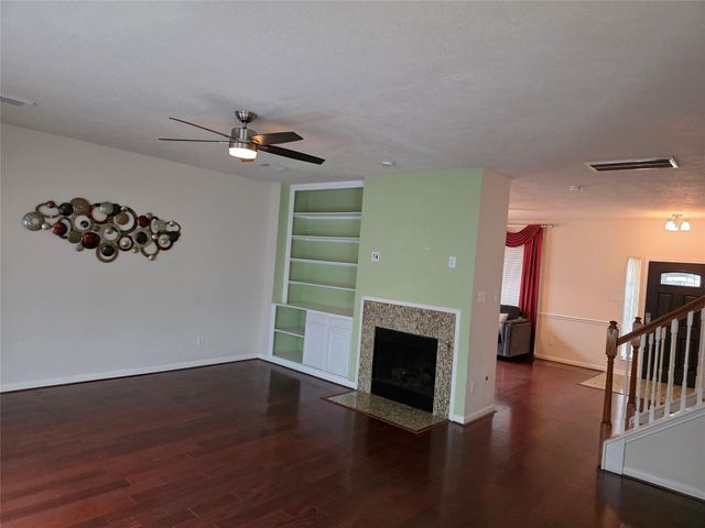 2715 Riverhollow Lane, Sugar Land, TX 77479