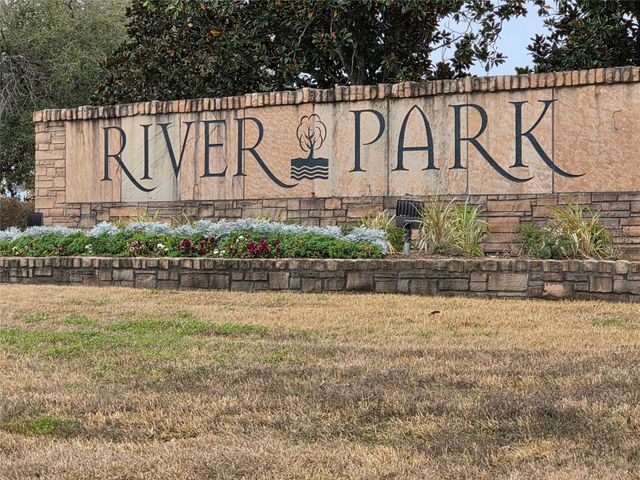 2715 Riverhollow Lane, Sugar Land, TX 77479