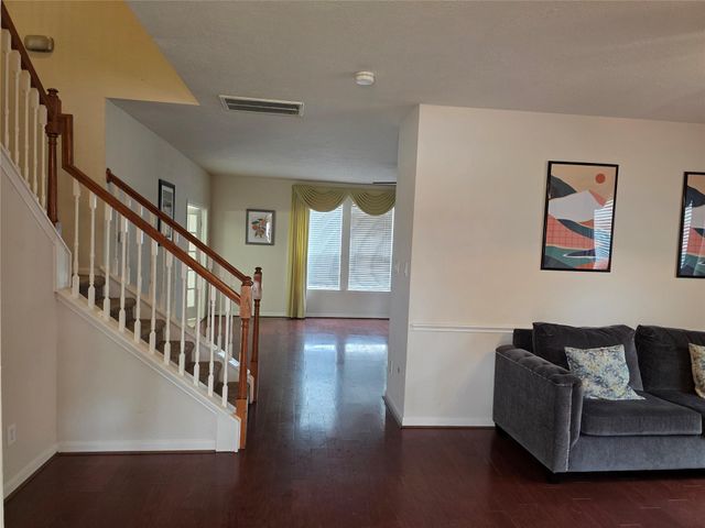 2715 Riverhollow Lane, Sugar Land, TX 77479