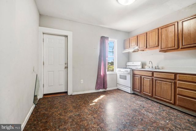 710 BARTLETT AVE, Baltimore, MD 21218