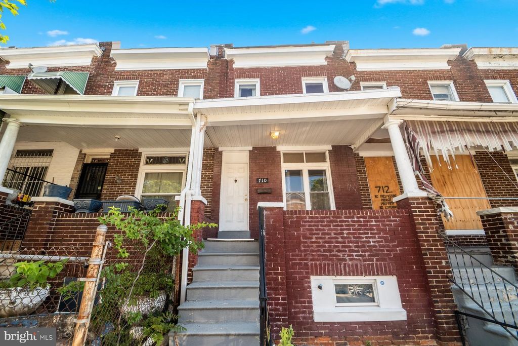 710 BARTLETT AVE, Baltimore, MD 21218