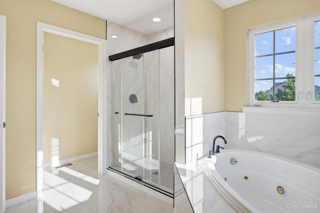 6558 Rosegate Court, Mason, OH 45040