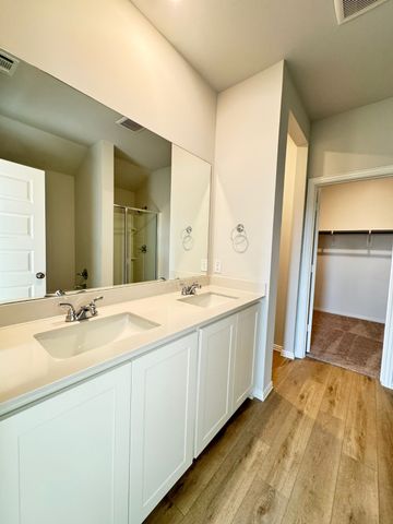 2022 Sycamore Ridge, Van Alstyne, TX 75495