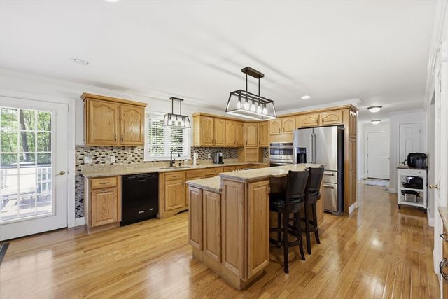 24 Jeanne Marie Dr, Westfield, MA 01085