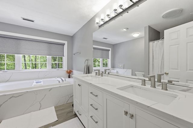 24 Jeanne Marie Dr, Westfield, MA 01085