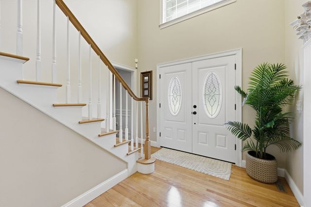 24 Jeanne Marie Dr, Westfield, MA 01085