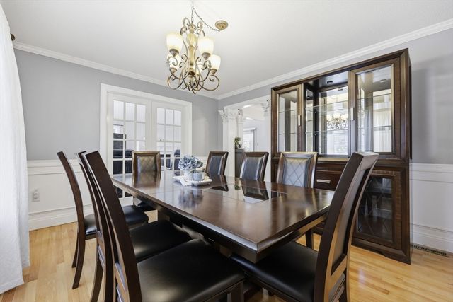 24 Jeanne Marie Dr, Westfield, MA 01085