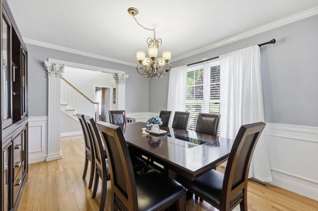 24 Jeanne Marie Dr, Westfield, MA 01085