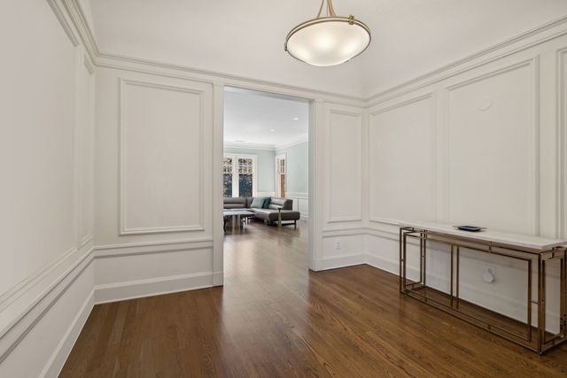 1350 N State Parkway 3S, Chicago, IL 60610