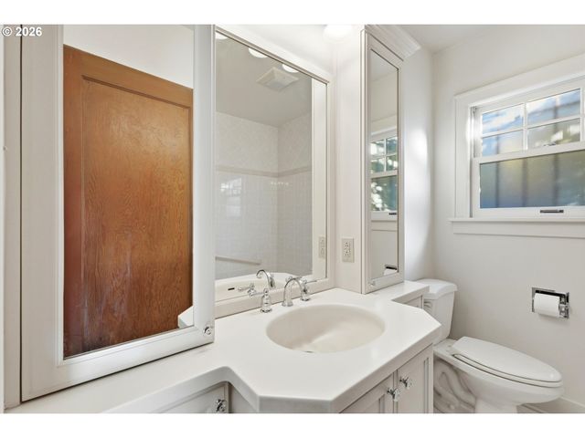 2605 Se GRANT St, Portland, OR 97214