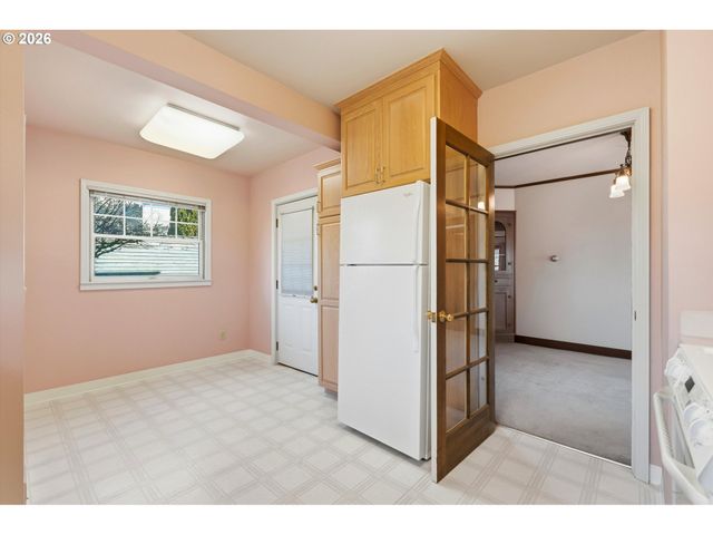 2605 Se GRANT St, Portland, OR 97214