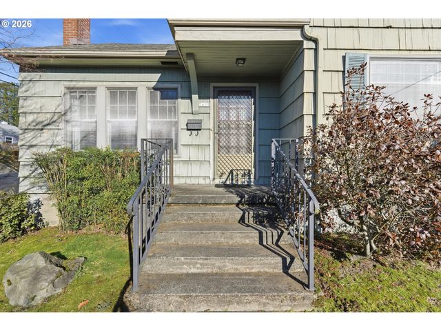 2605 Se GRANT St, Portland, OR 97214