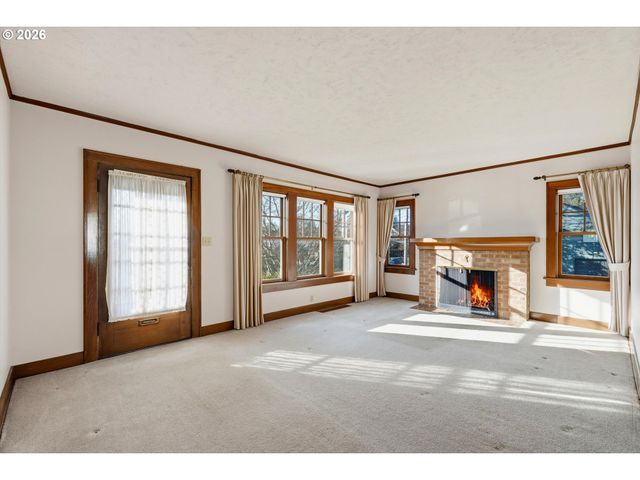 2605 Se GRANT St, Portland, OR 97214