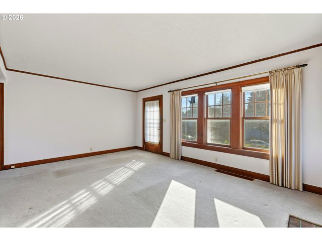 2605 Se GRANT St, Portland, OR 97214