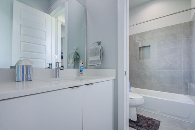 2549 Hollister Rd, Houston, TX 77080