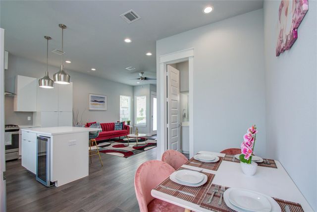 2549 Hollister Rd, Houston, TX 77080