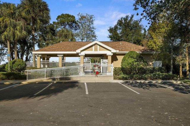 660 SPRING LAKE CIRCLE, Tarpon Springs, FL 34688