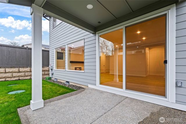 19462 116th Street Ct E, Bonney Lake, WA 98391