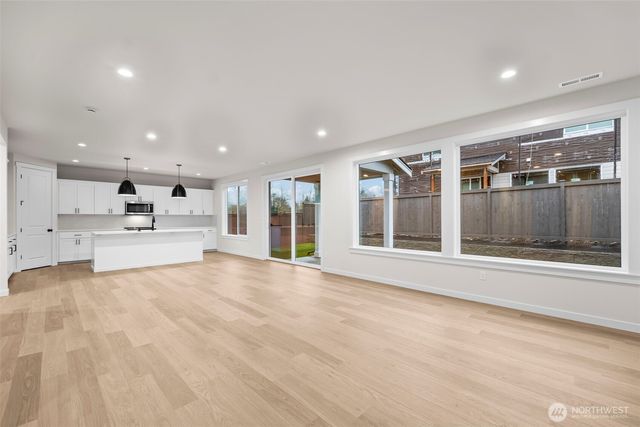 19462 116th Street Ct E, Bonney Lake, WA 98391