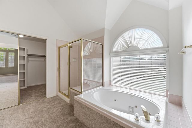 15606 Lago Villa Drive, Tomball, TX 77377