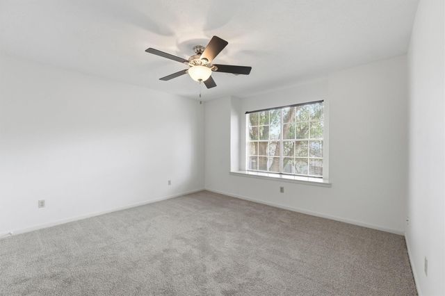 15606 Lago Villa Drive, Tomball, TX 77377