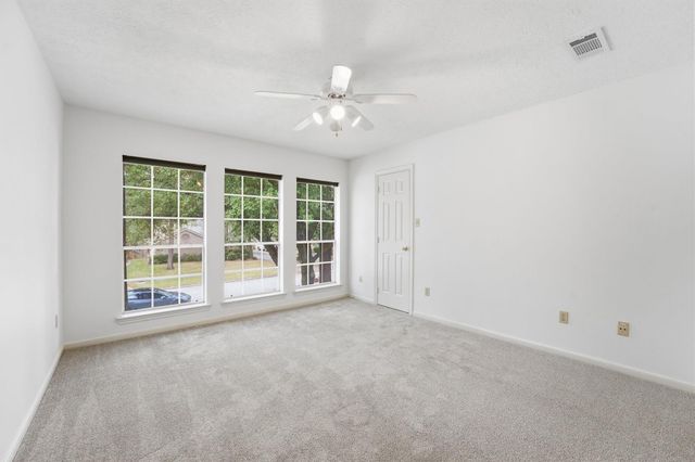 15606 Lago Villa Drive, Tomball, TX 77377