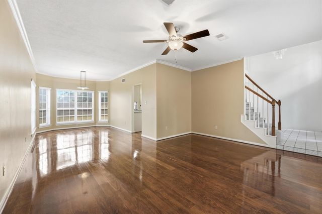 15606 Lago Villa Drive, Tomball, TX 77377