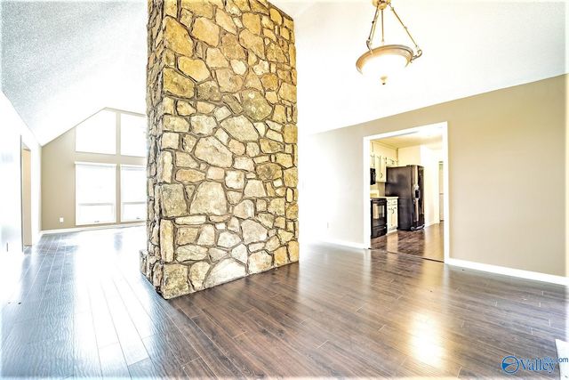 710 Crestview Drive, Madison, AL 35758