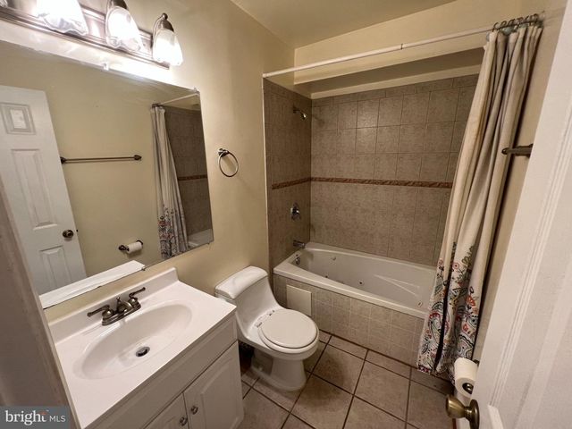 1819 D ST NE, Washington, DC 20002