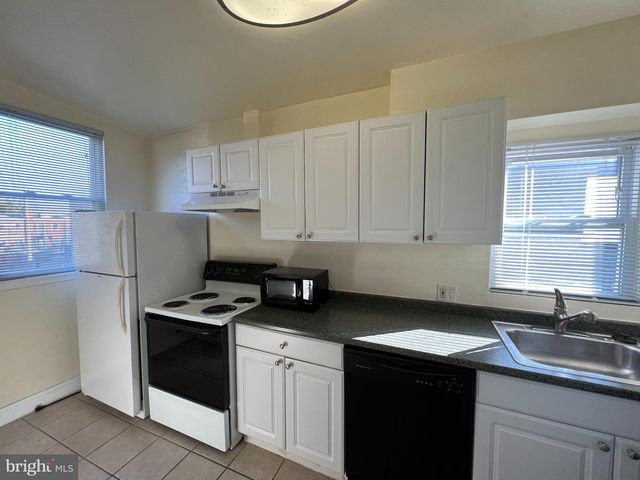 1819 D ST NE, Washington, DC 20002