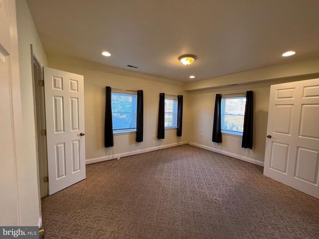1819 D ST NE, Washington, DC 20002