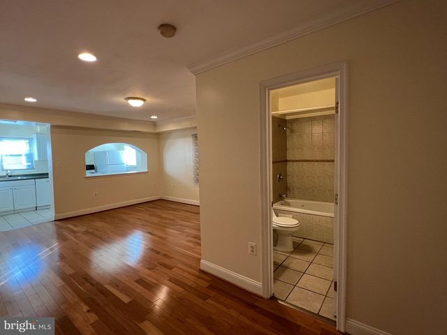 1819 D ST NE, Washington, DC 20002