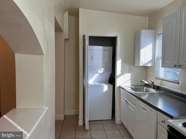 1819 D ST NE, Washington, DC 20002