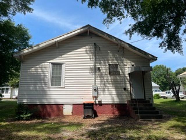 1203 Goddard Avenue, Seneca, SC 29678