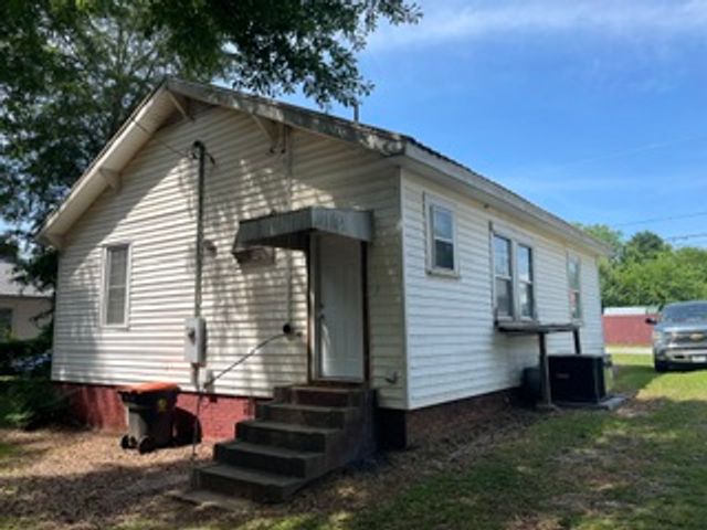1203 Goddard Avenue, Seneca, SC 29678