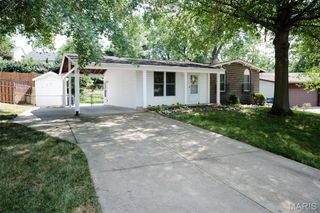 1040 Nagia Court, St Louis, MO 63026