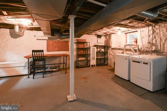 5815 LOCHLEA RD, Baltimore, MD 21209