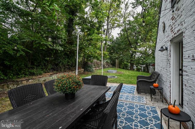 5815 LOCHLEA RD, Baltimore, MD 21209