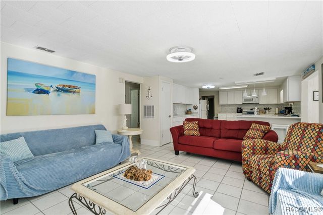 9791 W Cedar Street, Crystal River, FL 34428