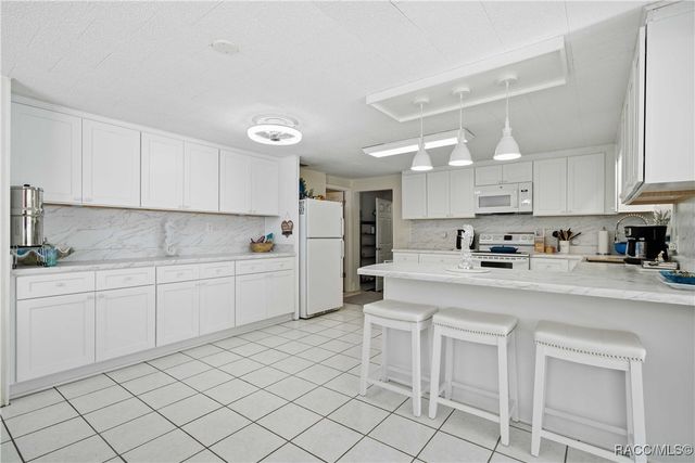 9791 W Cedar Street, Crystal River, FL 34428