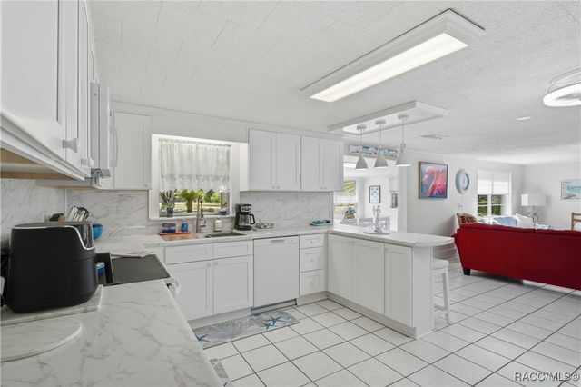 9791 W Cedar Street, Crystal River, FL 34428