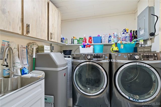 9791 W Cedar Street, Crystal River, FL 34428