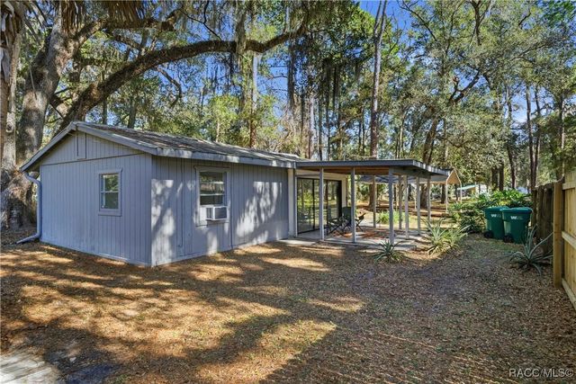 9791 W Cedar Street, Crystal River, FL 34428