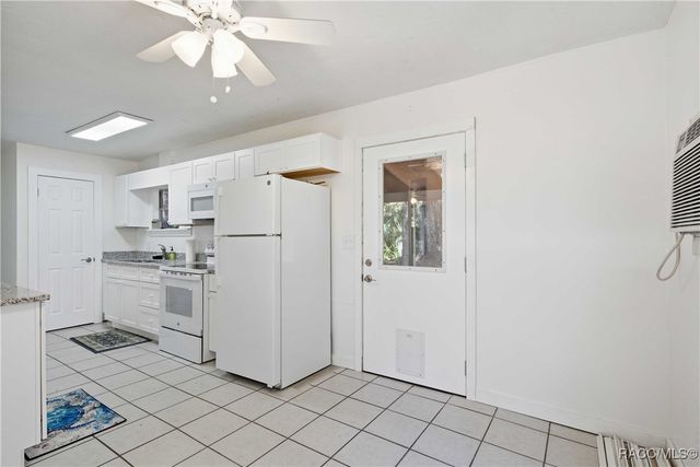 9791 W Cedar Street, Crystal River, FL 34428