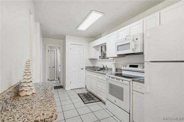 9791 W Cedar Street, Crystal River, FL 34428