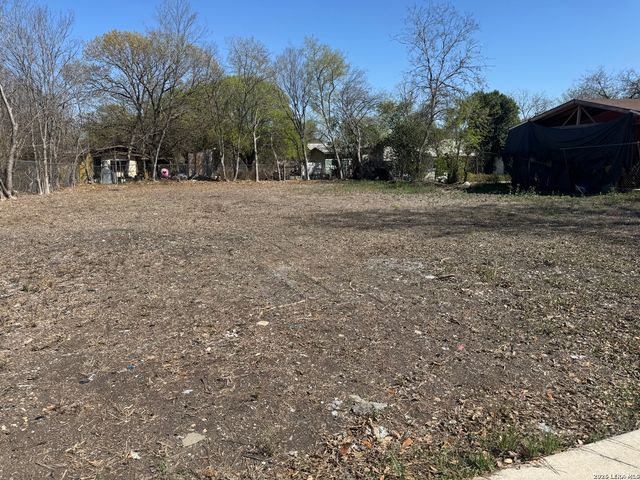 230 & 226 Dolores Ave, San Antonio, TX 78228